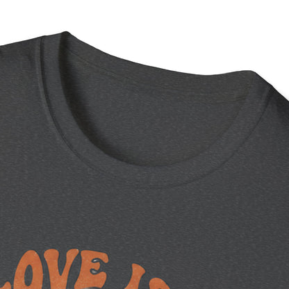 T-Shirt — "Love Is a Powerful Thing" Golden Retriever Graphic Tee