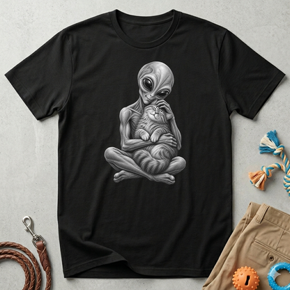 Alien Holding Cat T-Shirt — Cute Sci‑Fi Cat Lover Graphic Tee