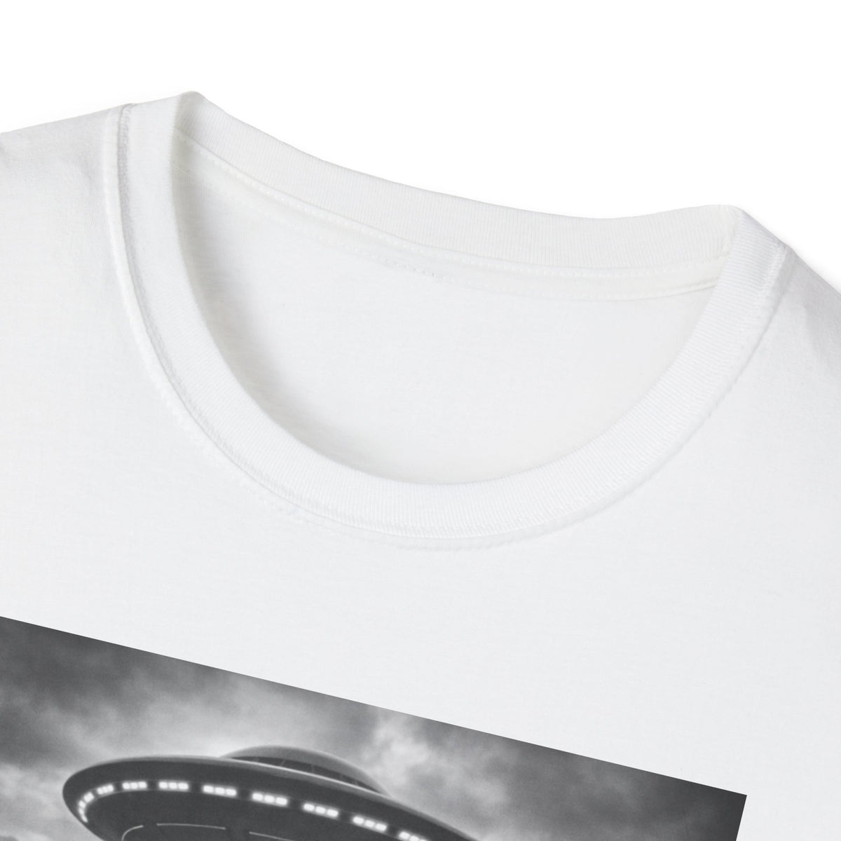 Cat UFO Selfie T-Shirt — Cute Alien Abduction Cat Graphic Tee