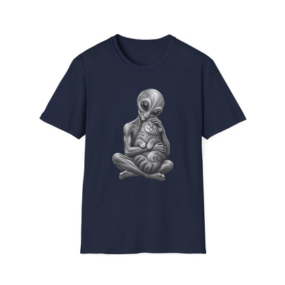 Alien Holding Cat T-Shirt — Cute Sci‑Fi Cat Lover Graphic Tee